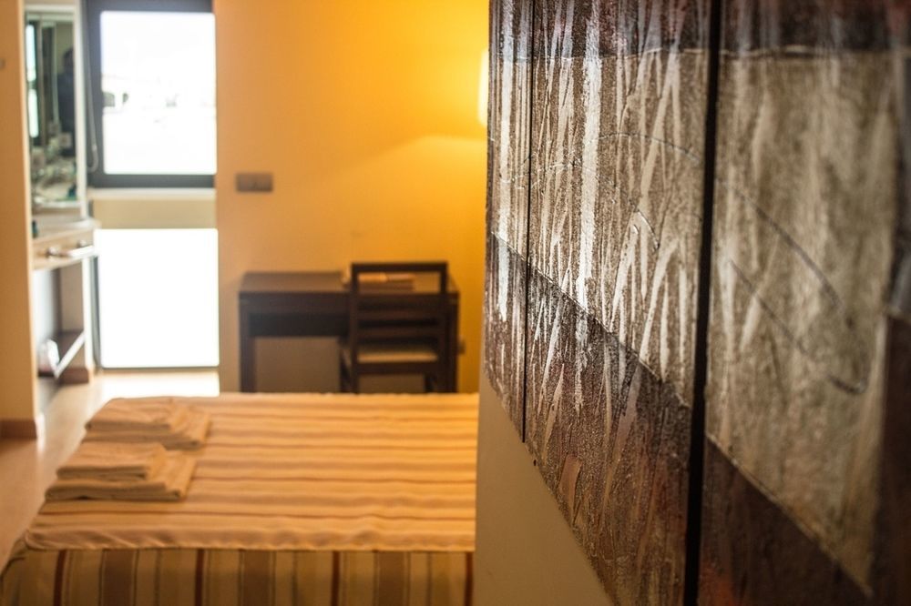 Hotel Alda Cardena Burgo Екстериор снимка
